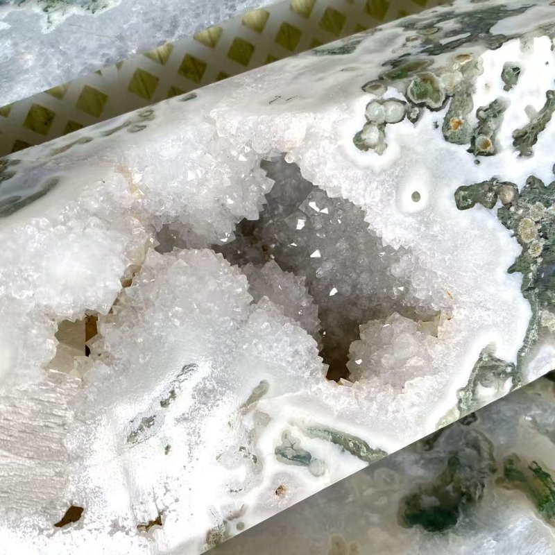 5 Pieces Moss Agate Large Tower Geode Point (Sea Freight Only) -Wholesale Crystals