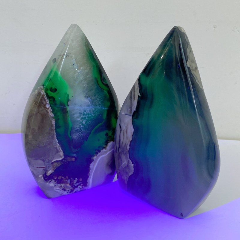 8 Pieces Large Volcano Agate Arrow Head Shape (UV - Reactive) - Wholesale Crystals