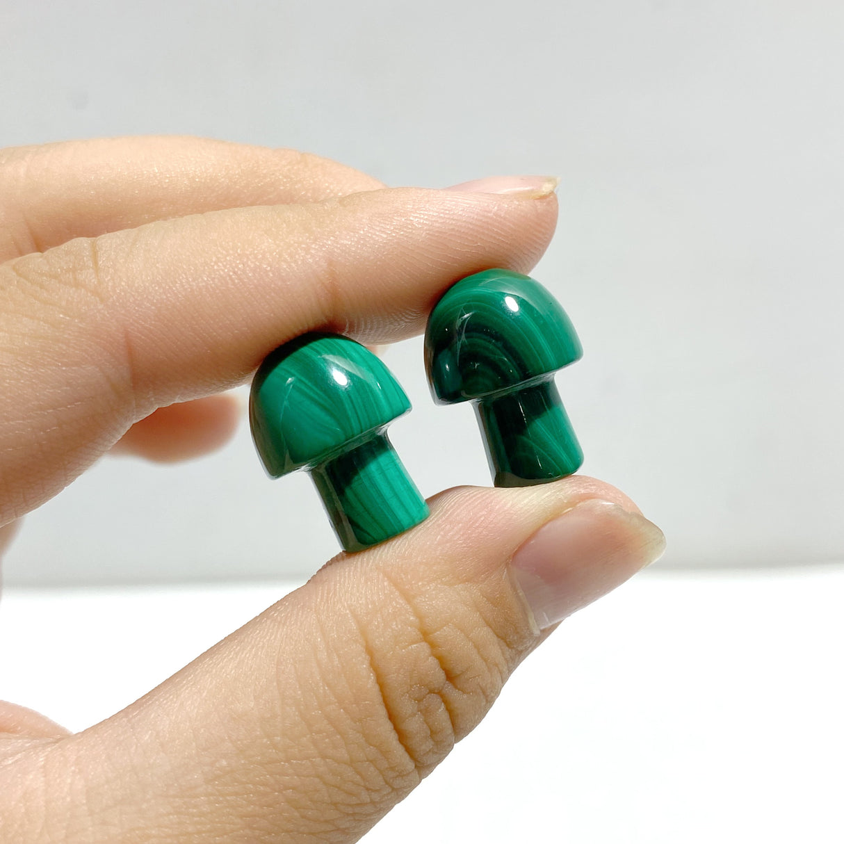 52 Pieces 2CM Malachite Mushroom