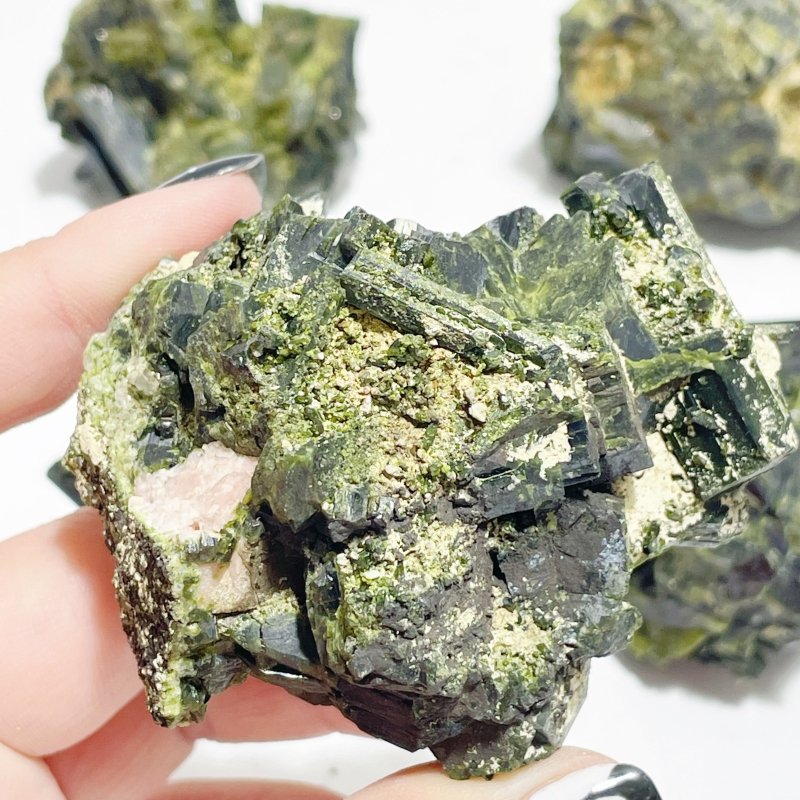 9 Pieces 1.44kg Beautiful Green Tourmaline Specimen - Wholesale Crystals