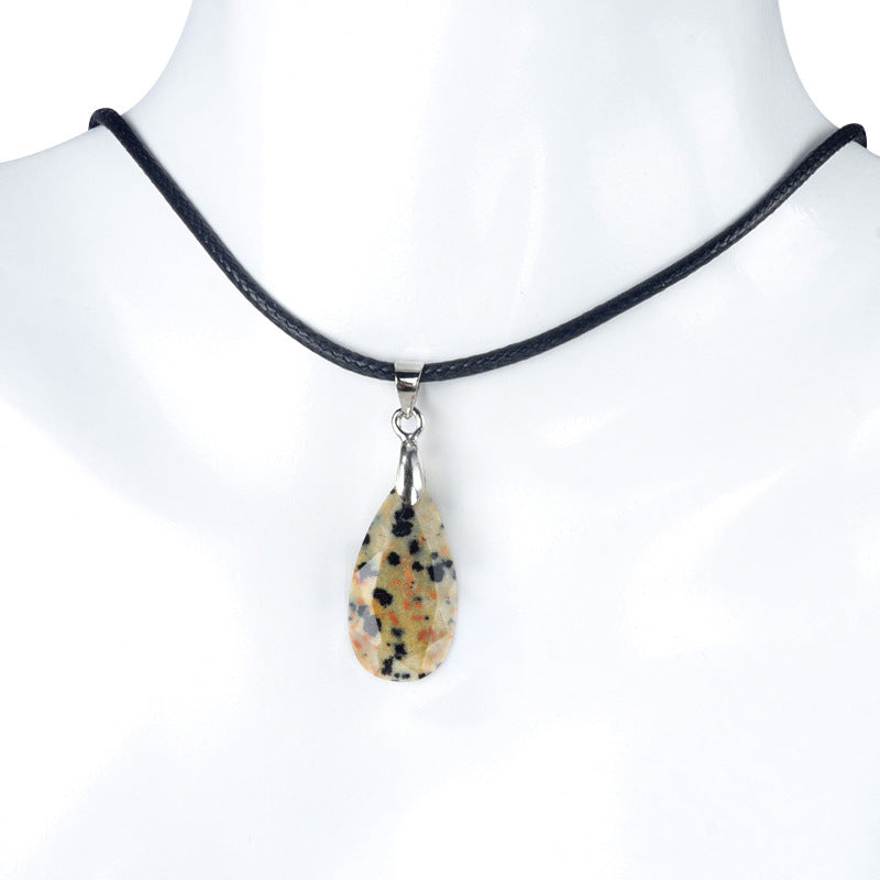 KS1691 - Cut Faceted Diamond Shape Crystal Pendant