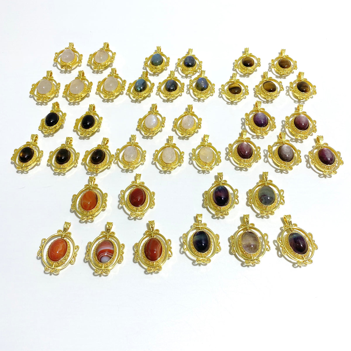 8 Types Rotatable Crystal Pendants Wholesale