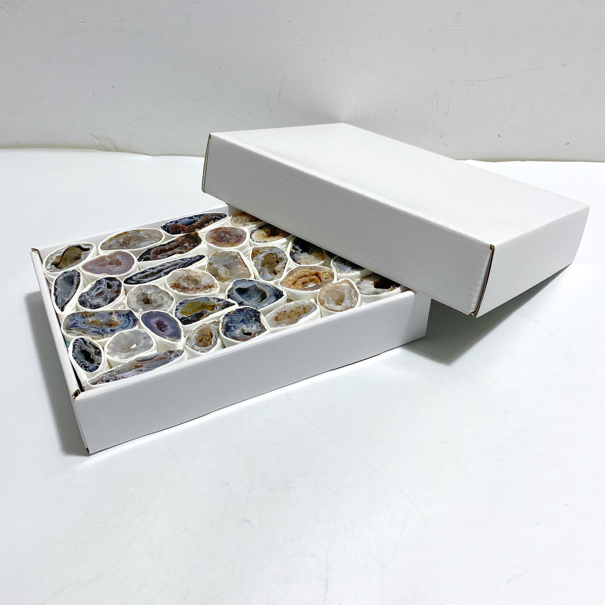 Agate Geode Crystal 25-35pcs A Set Box Wholesale