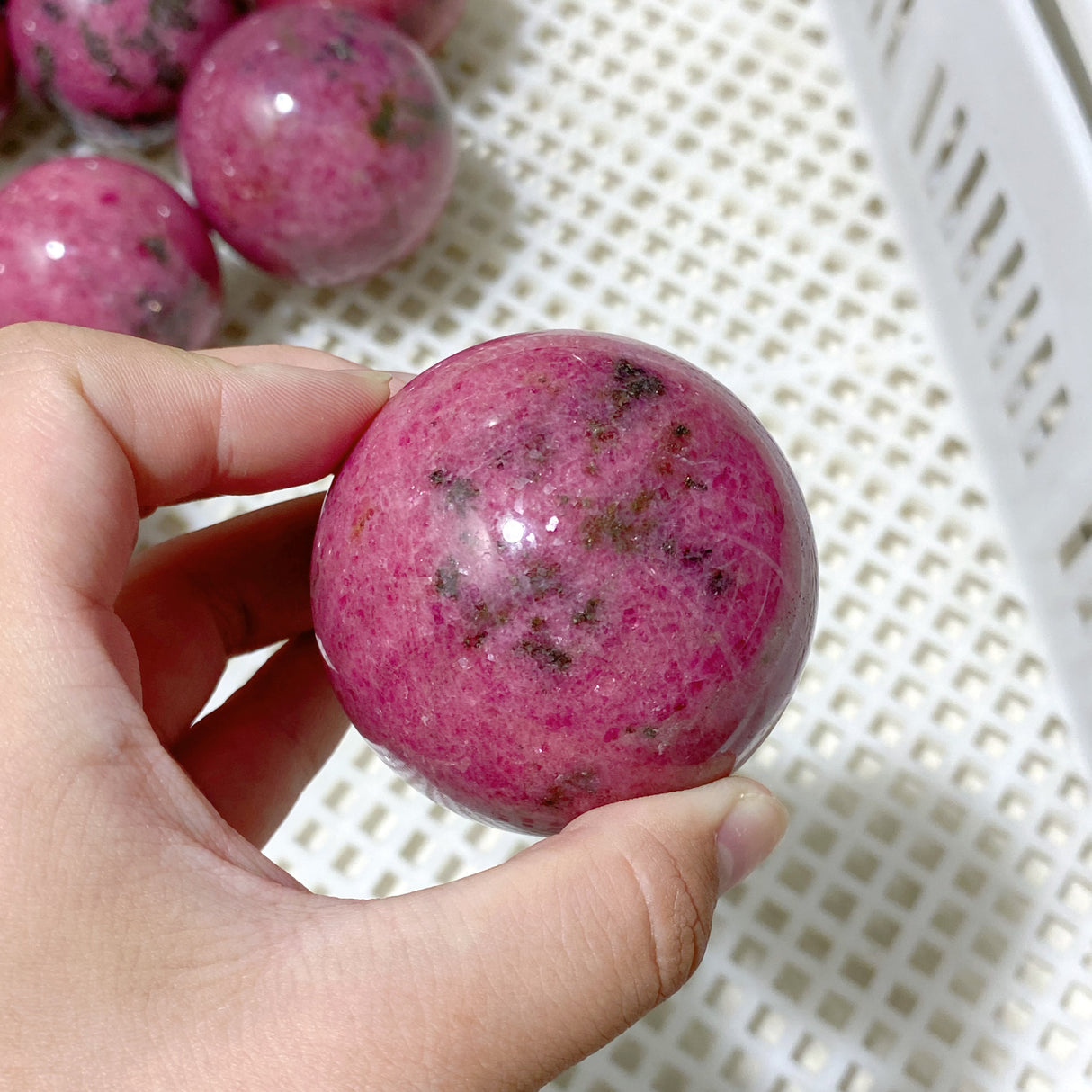 52 Pieces High Quality Rhodonite Spheres (Sea Freight Only)