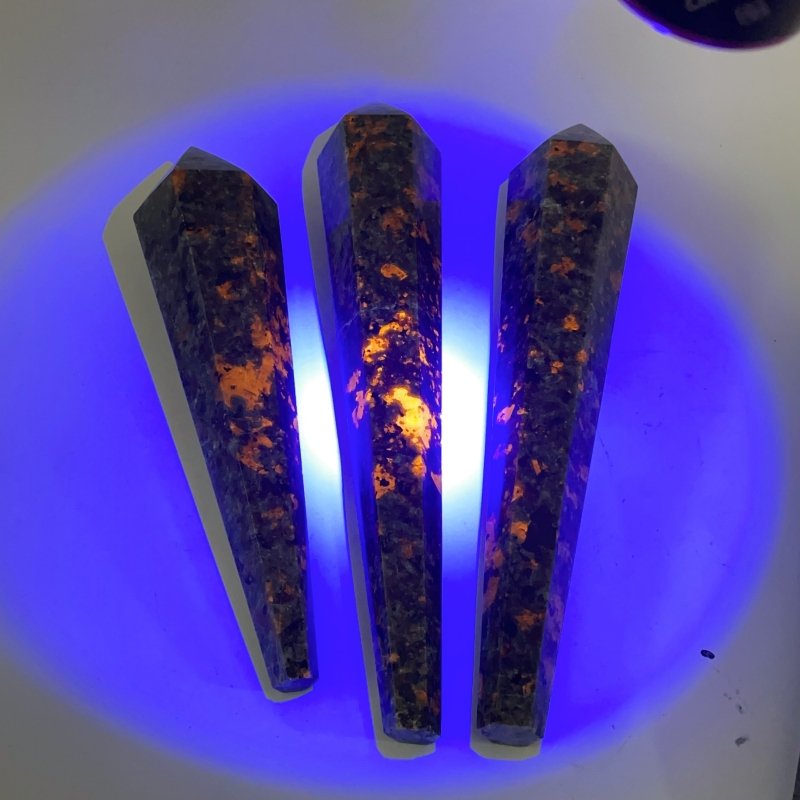 Yooperlite Scepter Magic Wand Wholesale (UV-reactive) -Wholesale Crystals