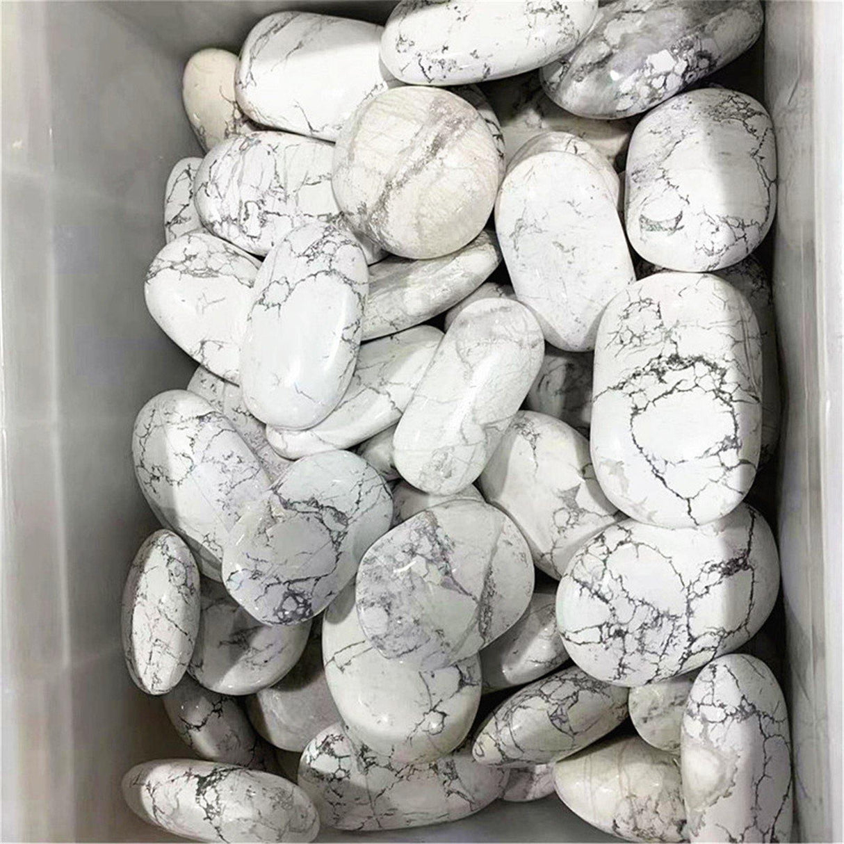 howlite palm -Wholesale Crystals