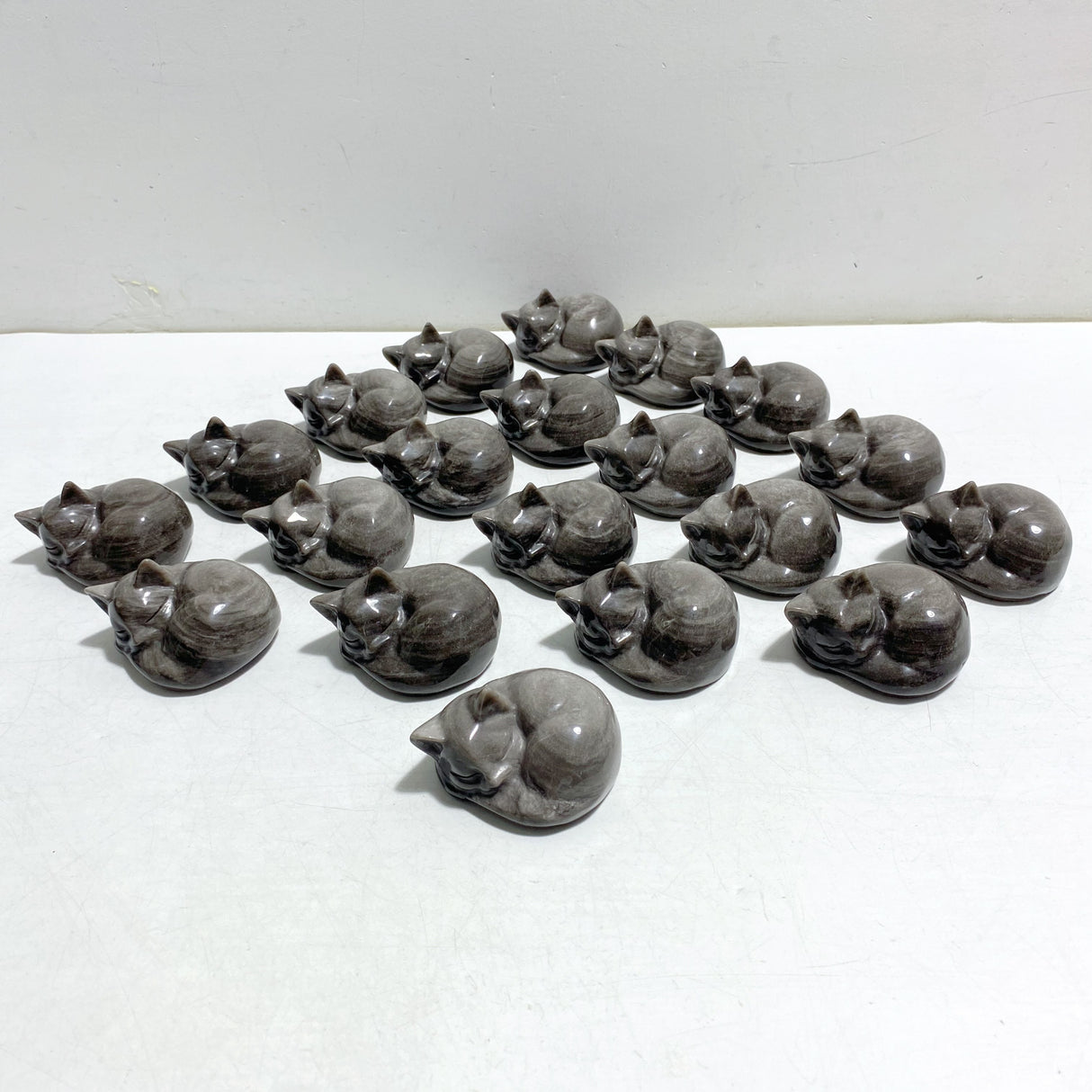20 Pieces Silver Sheen Obsidian Sleeping Cat Carving