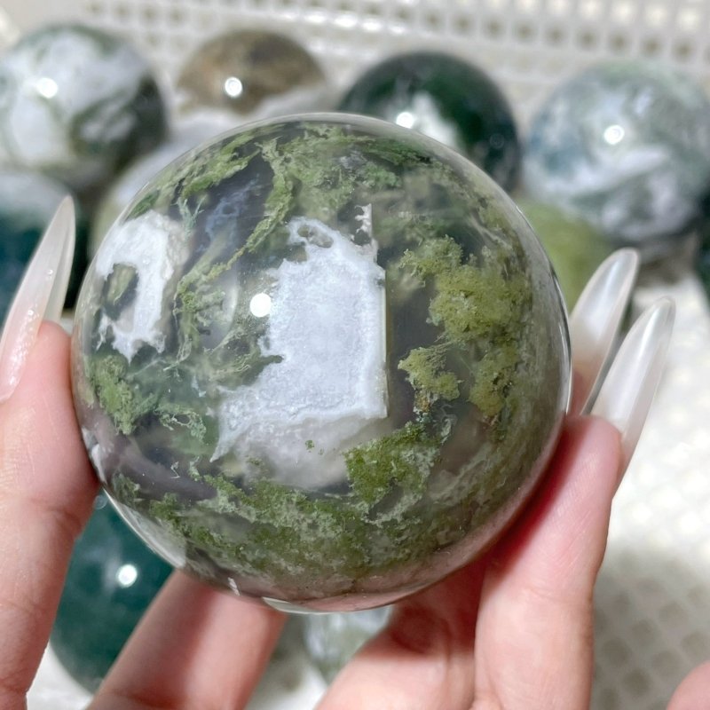 14 Pieces Beautiful Moss Agate Spheres - Wholesale Crystals