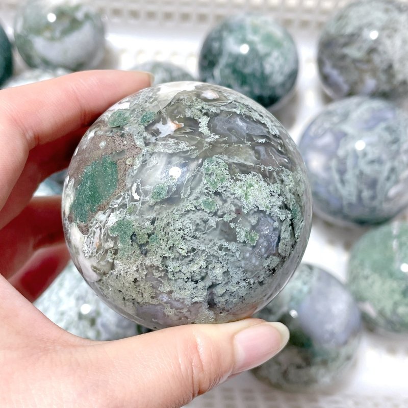 16 Pieces Beautiful Moss Agate Spheres - Wholesale Crystals