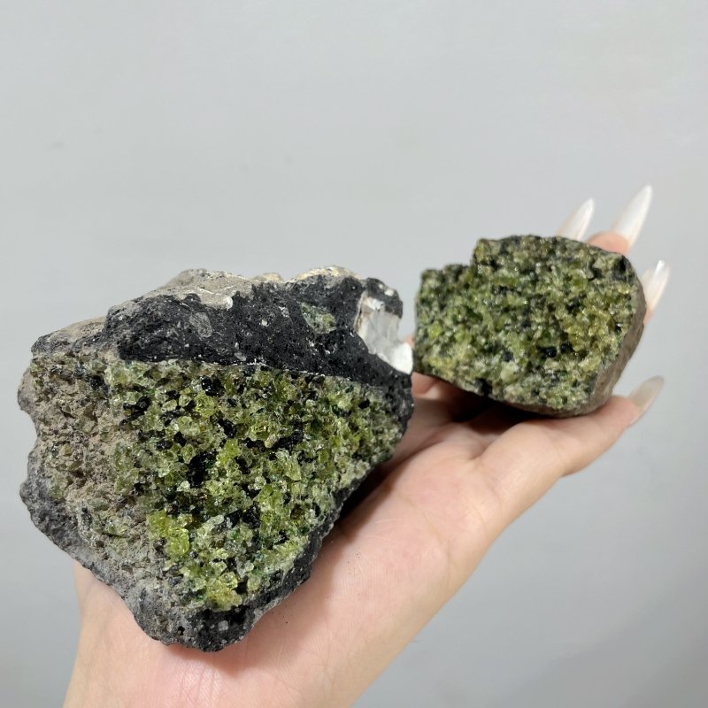 20 Pieces Peridot Raw Stone Specimen - Wholesale Crystals