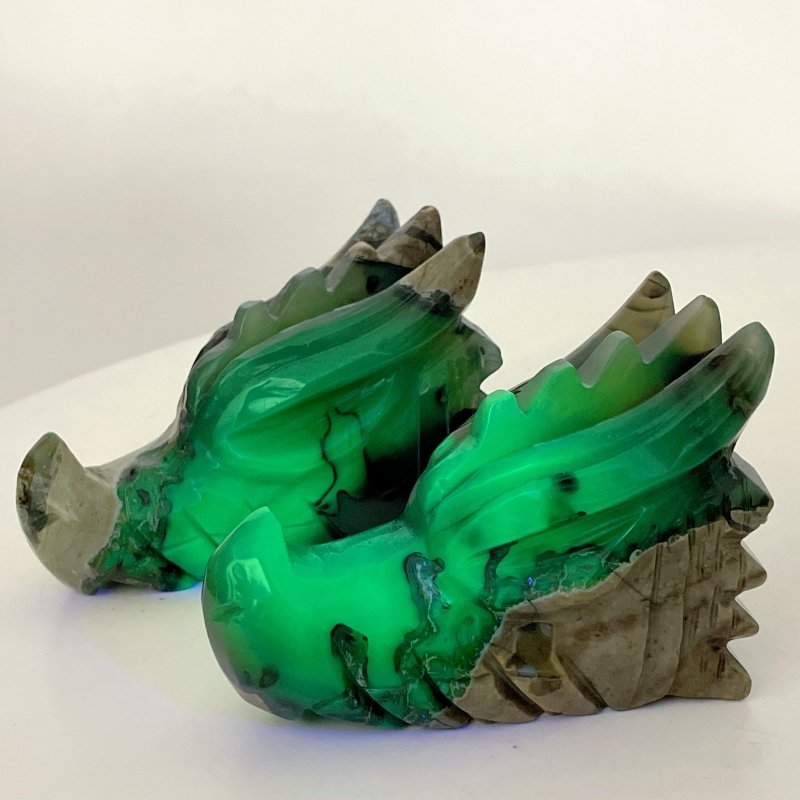 6 Pieces Volcanic Agate Dragon Head Carving(UV - Reactive) - Wholesale Crystals