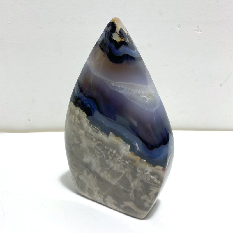 8 Pieces Large Volcano Agate Arrow Head Home Decor (UV - Reactive) - Wholesale Crystals