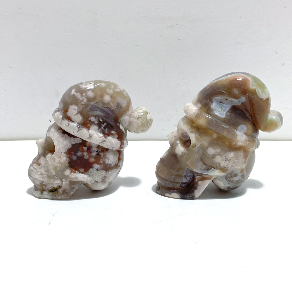 2 Pieces Sakura Flower Agate Christmas Hat Skull Carving