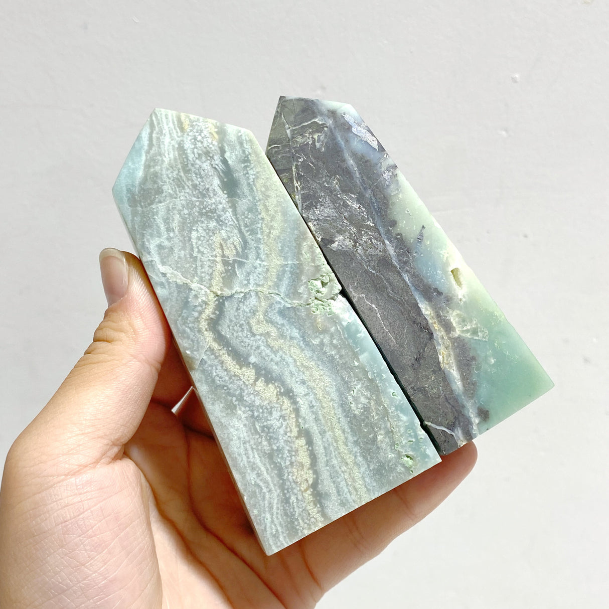 23 Pieces Caribbean Calcite Four-Sided Points