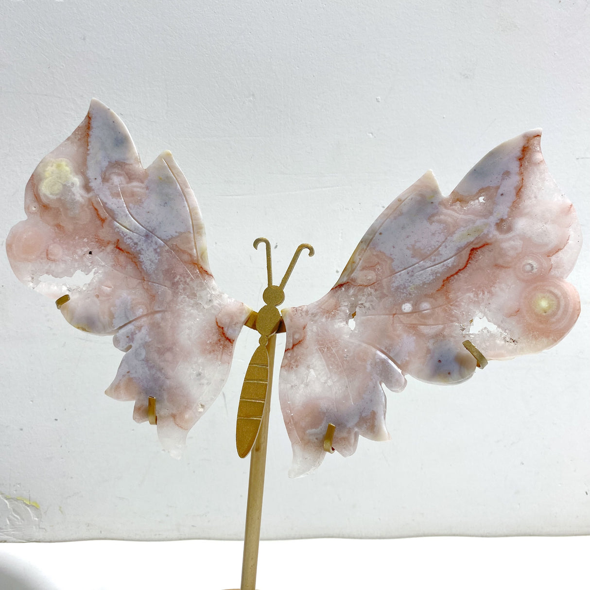 Unique Sakura Flower Agate Butterfly Wing Carving With Stand
