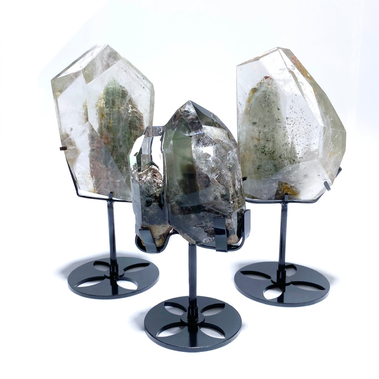 3 Pieces Garden Quartz Free Form With Stand