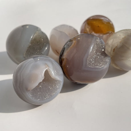 1.2-2in Druzy Agate Geode Smile Open Mouth Agate Sphere Ball Wholesale -Wholesale Crystals