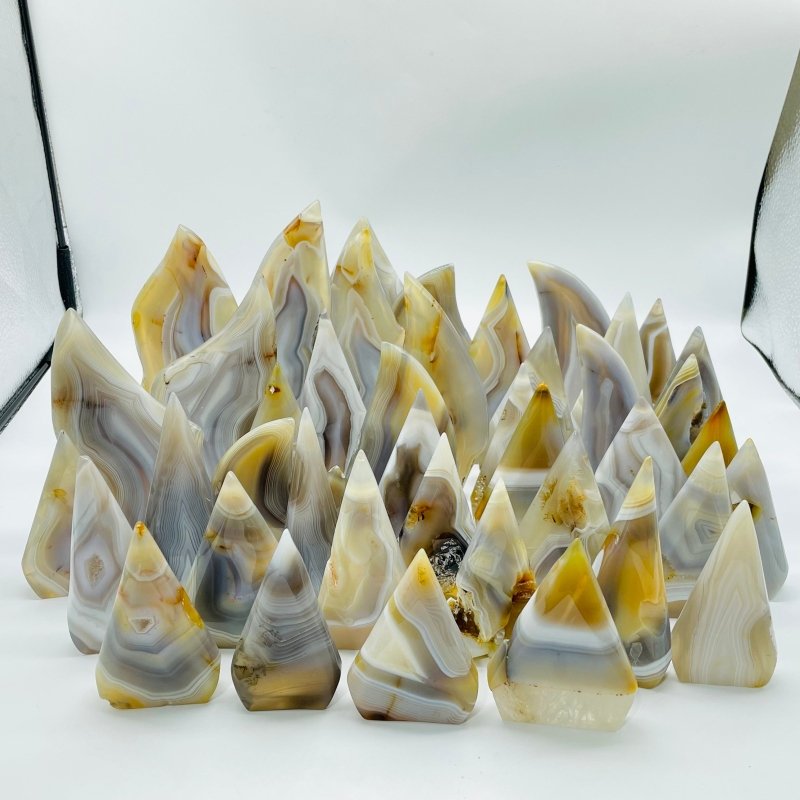 42 Pieces White Stripe Agate Arrow Head Shape Carving -Wholesale Crystals