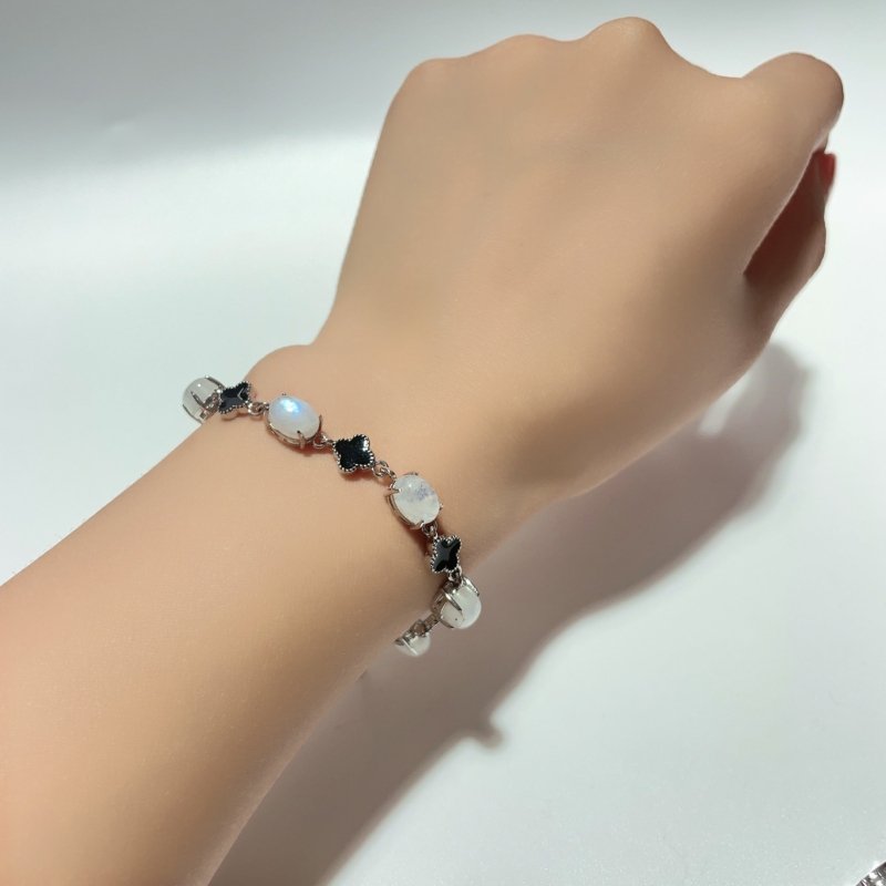 Moonstone Cute Four Leaf Clover Lucky Bracelets Crystal Wholesale -Wholesale Crystals